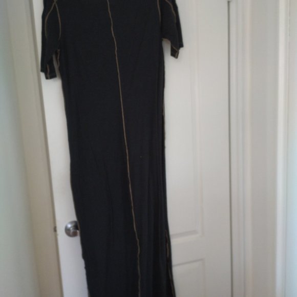 DKNY BLACK T-SHIRT MAXI DRESS WITH CONTRAST STITCH DETAIL - Picture 4 of 5